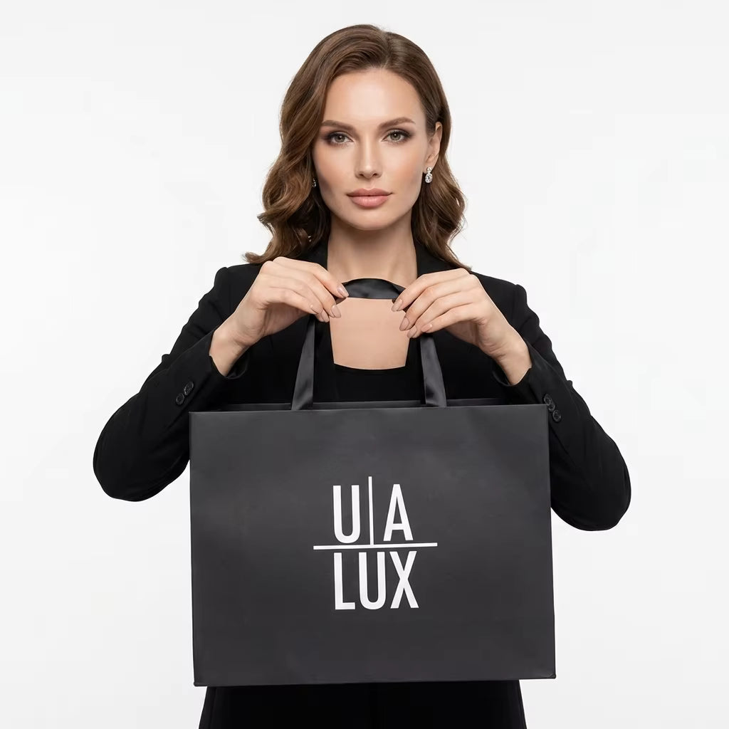 Black Cardboard Gift Bags with Handles, 250gsm Black Paper Shopping Bags for Boutique, Clothing and Cosmetics