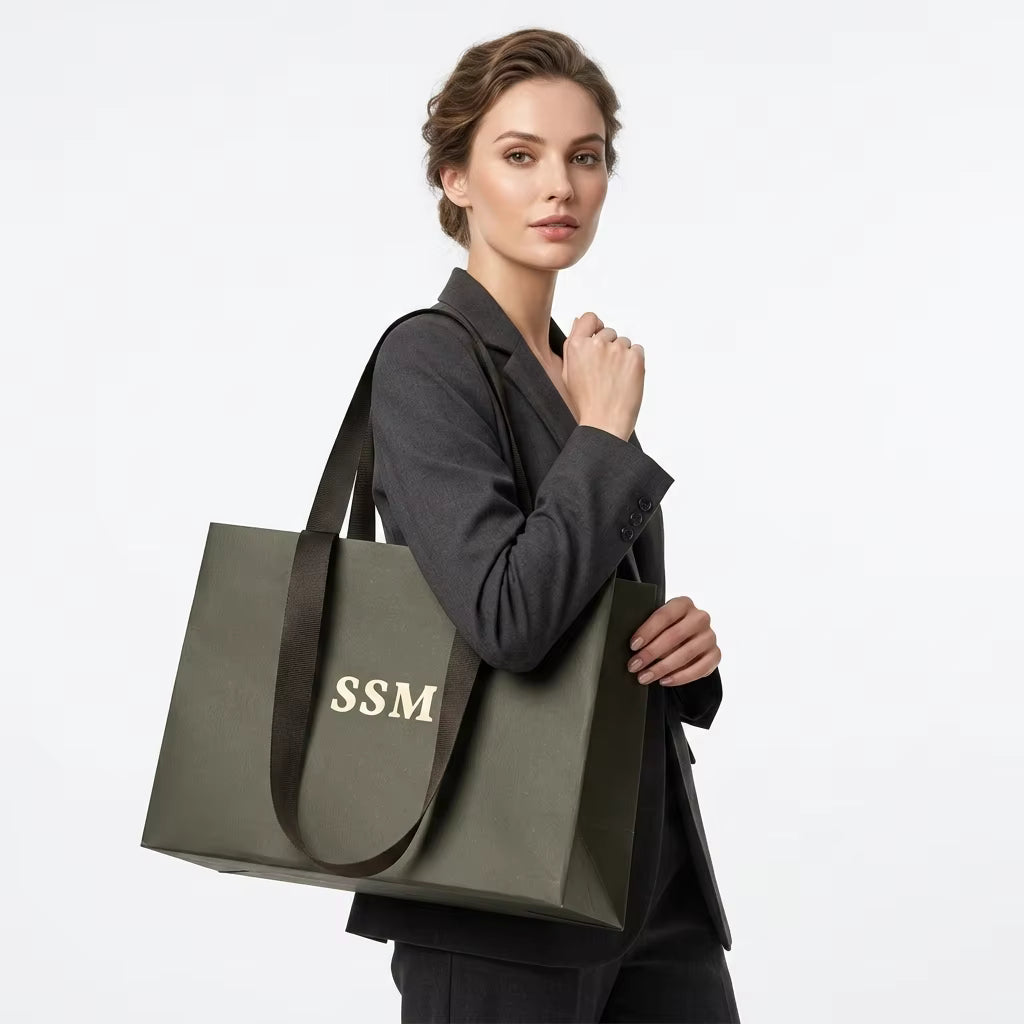 White Cardboard Paper Bags with Die Cut Handles, 250gsm Shopping Bags for Clothing and Gift Stores