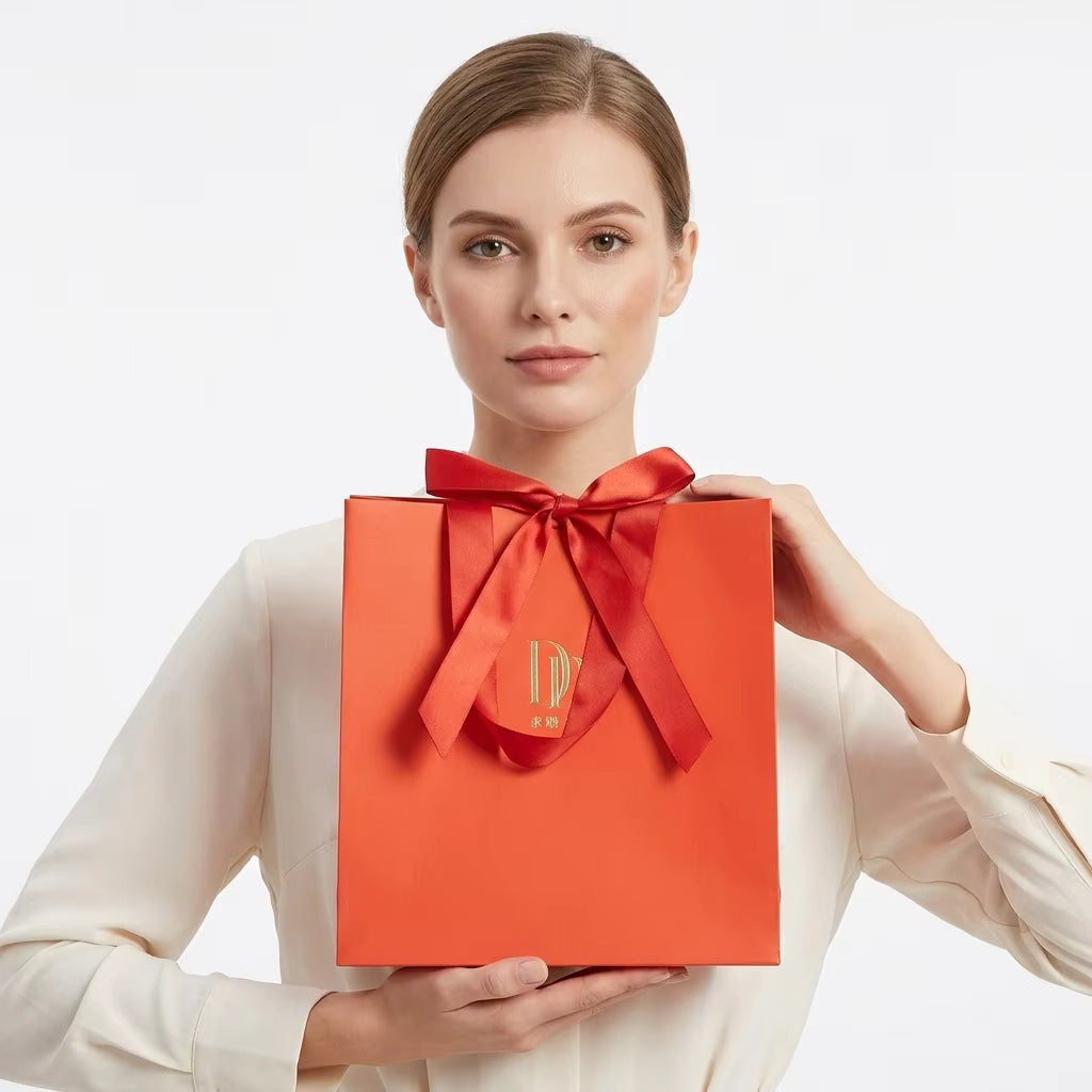 Custom Textured Paper Gift Bags with Gold Foil Logo, 300gsm Specialty Paper Shopping Bags for Luxury Brand