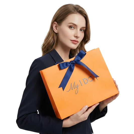 Custom Size White Cardboard Gift Bags, OEM Rigid Paper Shopping Bags with Handles for Retail Store